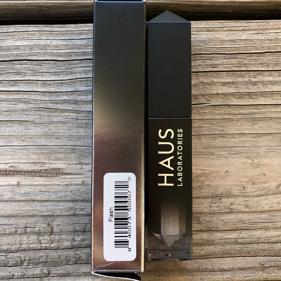 HAUS LABORATORIES Glam Attack Liquid Shimmer Powder in Flash - Picture 5 of 7